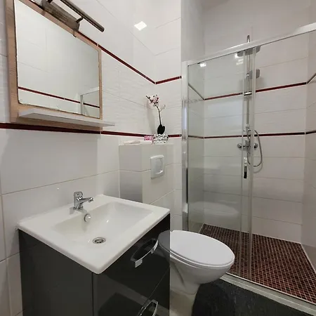Apartament Centrum W Parku Przy Katedrze Nr 2 Kwidzyn Exterior photo